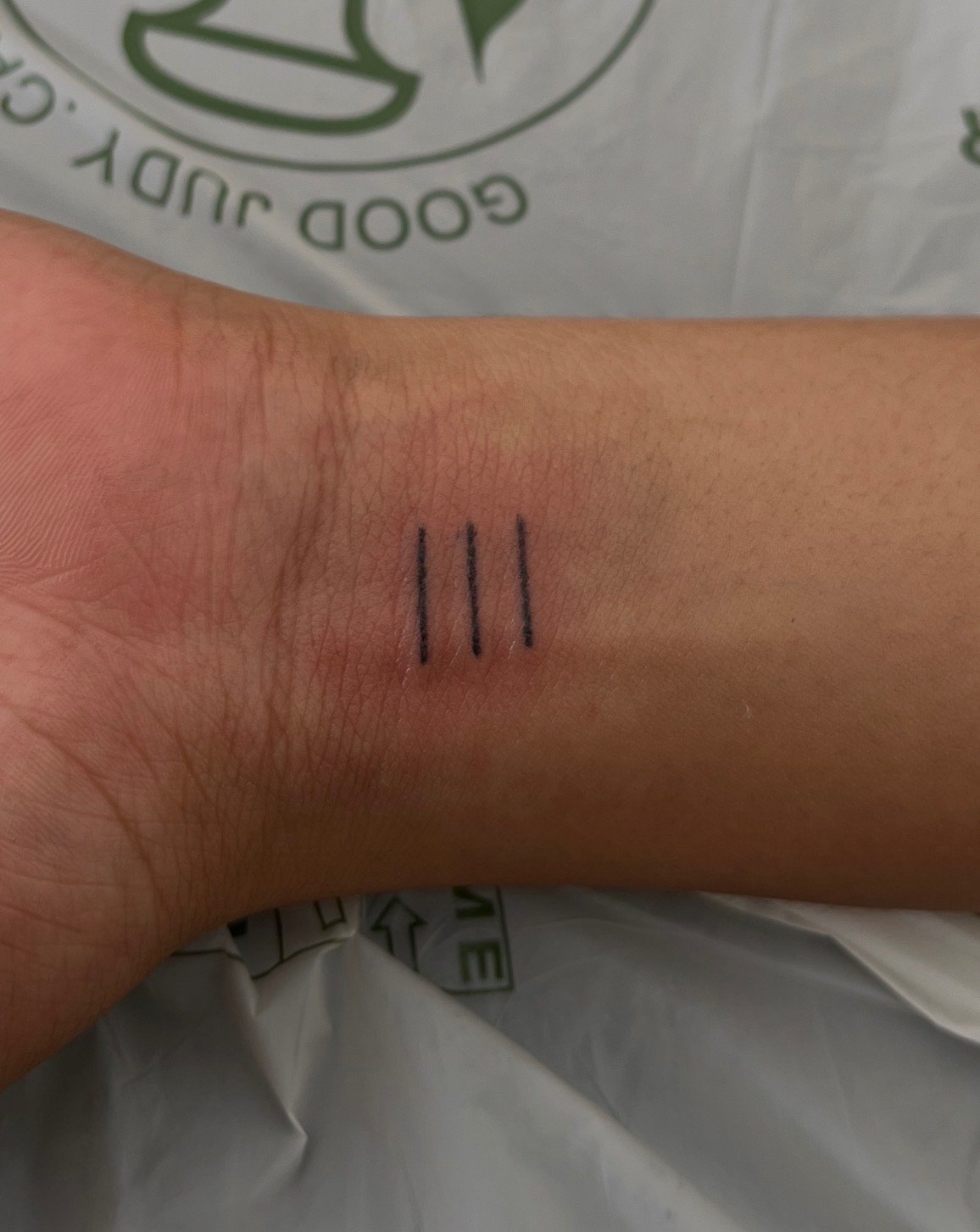 Three bars on wrist
